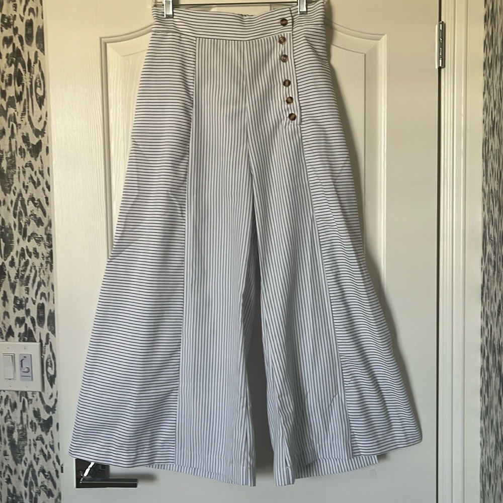 Wide leg culottes, size small with elastic waistband.